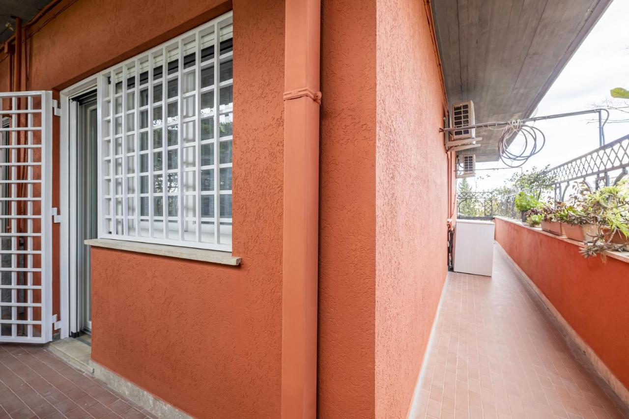 Luminoso Appartamento Con Terrazzo A La Storta Rome Luaran gambar