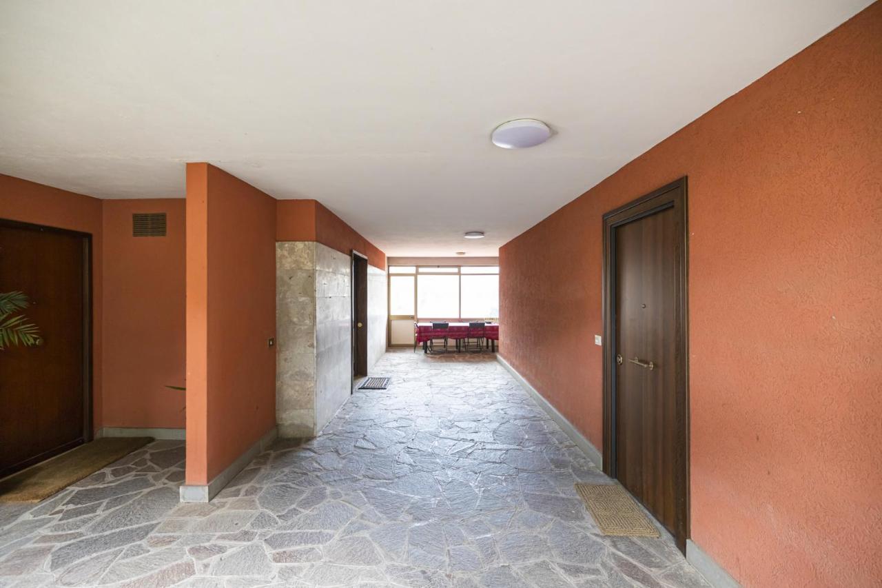 Luminoso Appartamento Con Terrazzo A La Storta Rome Luaran gambar